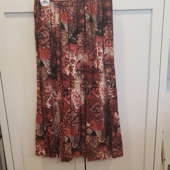 Southern Lady Dresses & Skirts - Southern Lady Multicolor Patterned Maxi Skirt